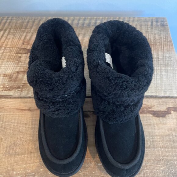 Ugg Genuine Sheepskin Mini Braid Boot Size US 11